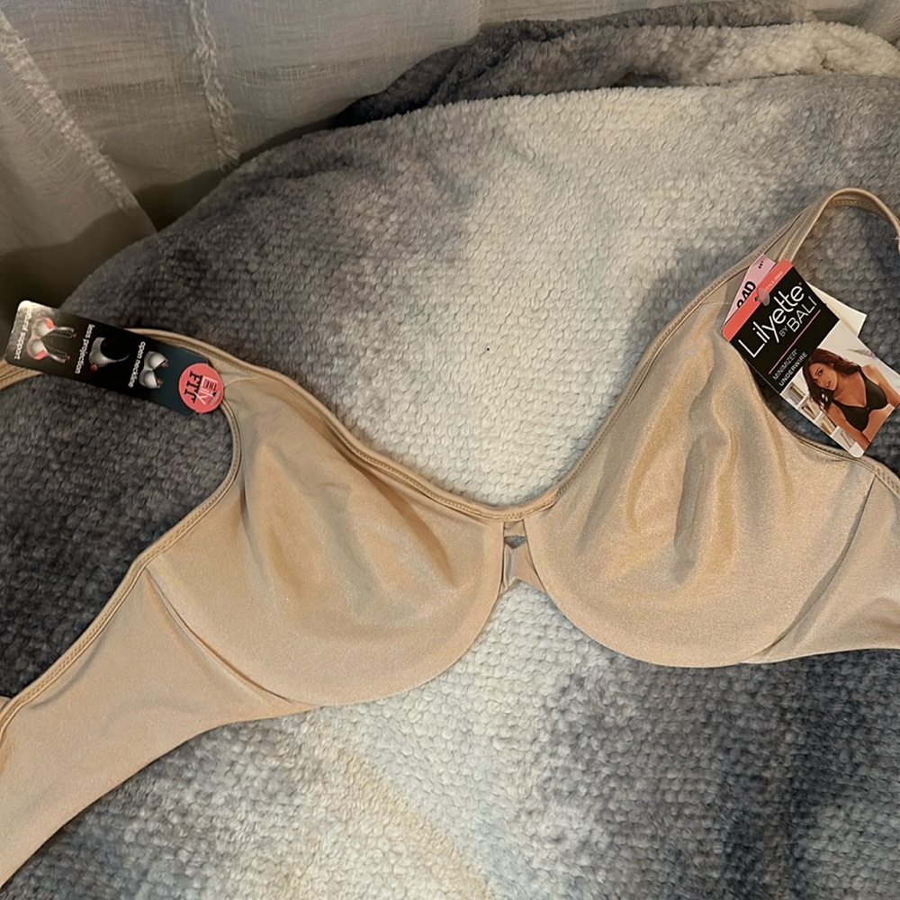 Beige minimizer bra